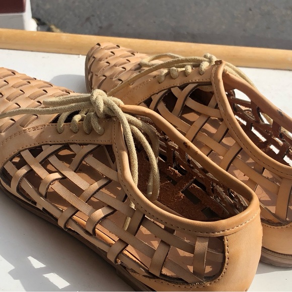 Coconuts by Matisse Gimlet Woven Oxfords shoes lace up beige boho Size 6.5M - Picture 8 of 10